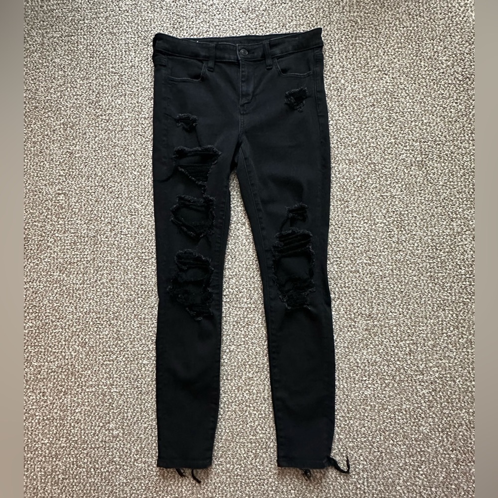 American Eagle black ripped next level stretch skinny jeans (size 8)